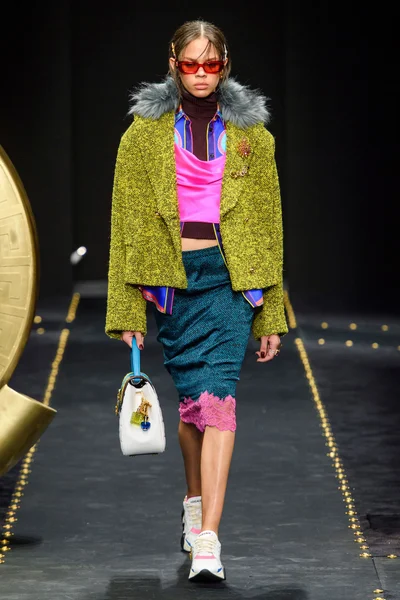 Look 42